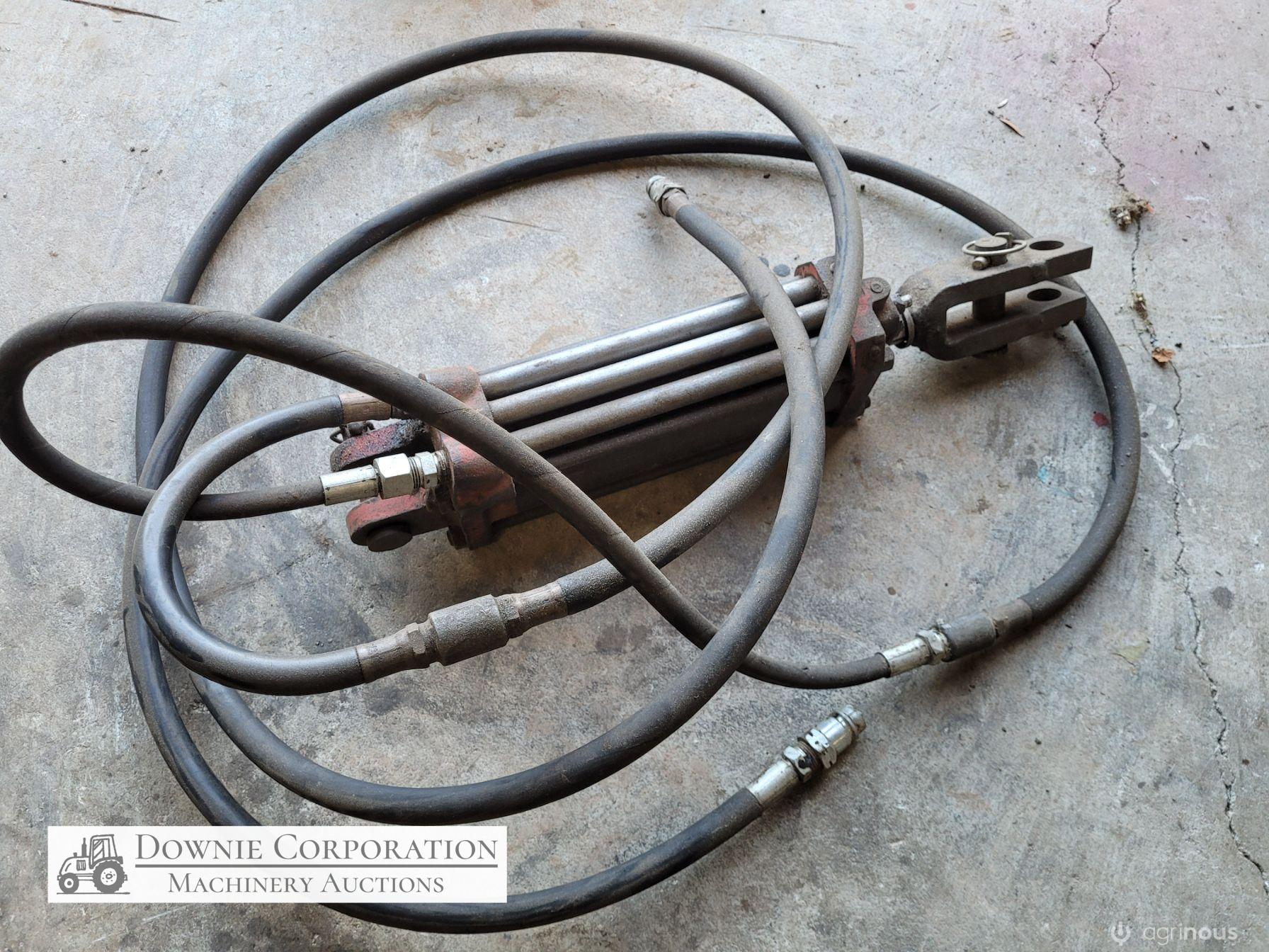 8" Hydraulic Ram with Hoses - photo 2