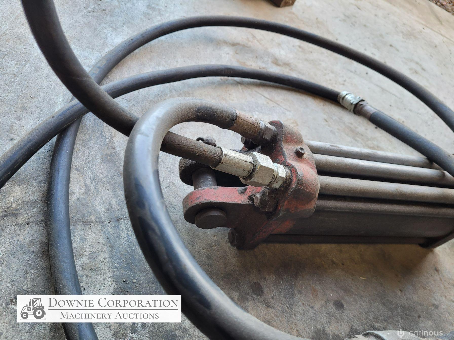 8" Hydraulic Ram with Hoses - photo 4