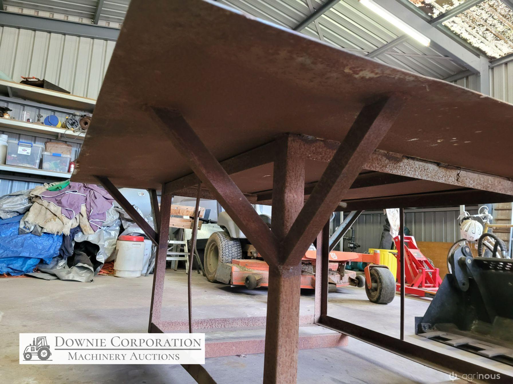 Steel Square Workshop Bench - photo 2