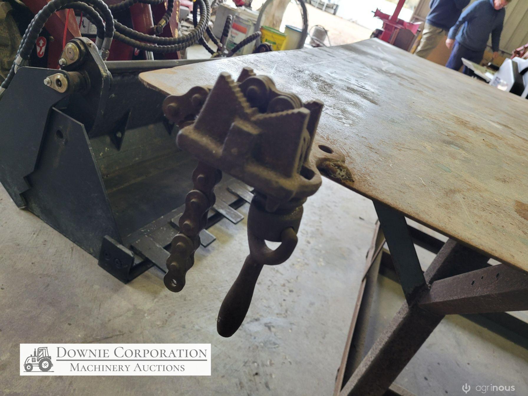 Steel Square Workshop Bench - photo 4