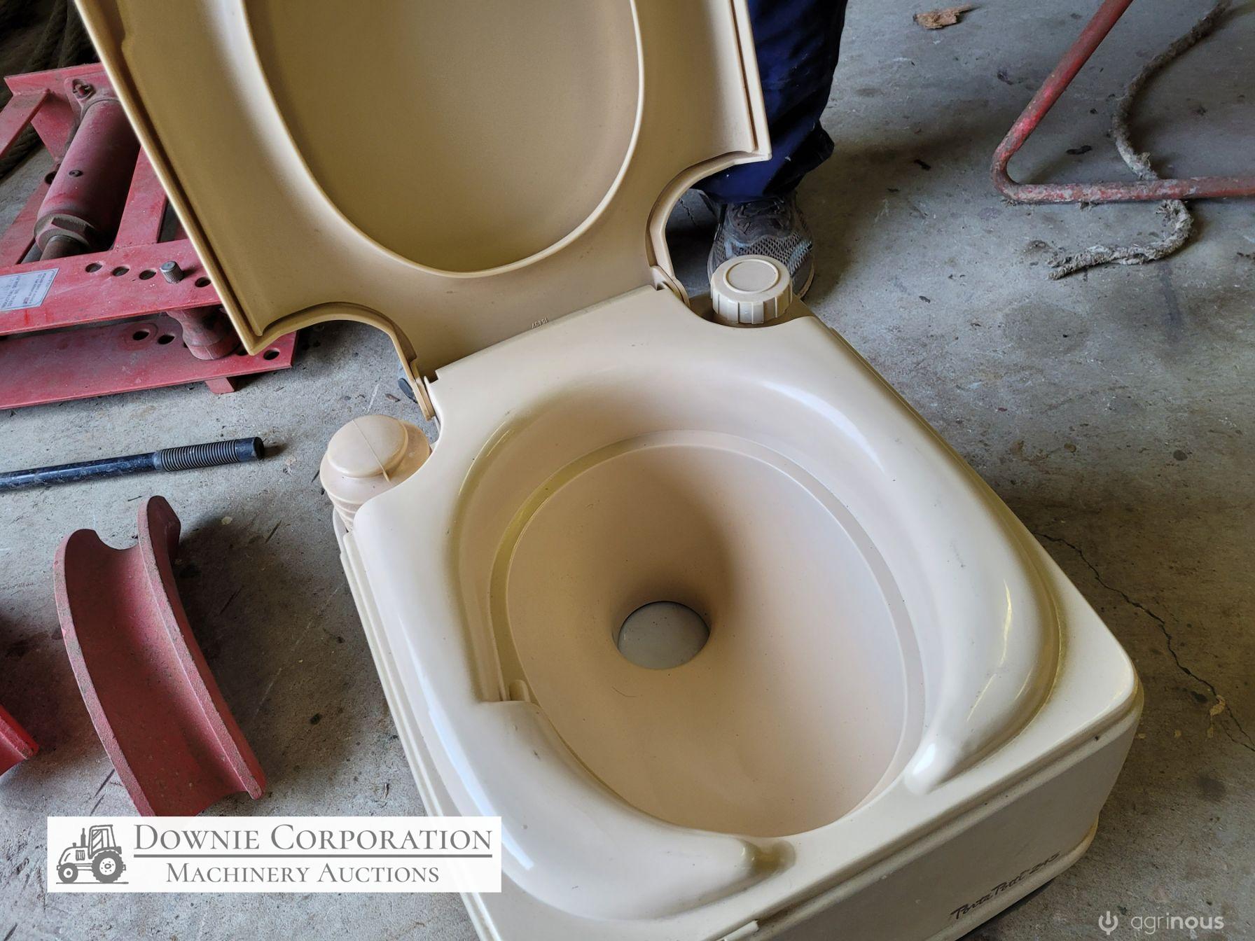 "Porta-Potti" Camping Toilet - photo 5
