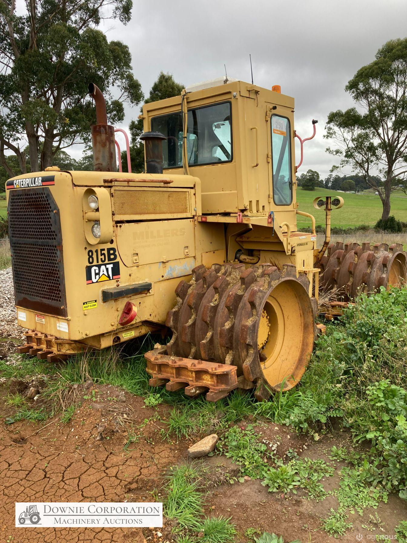Caterpillar 815B Compactor - photo 7