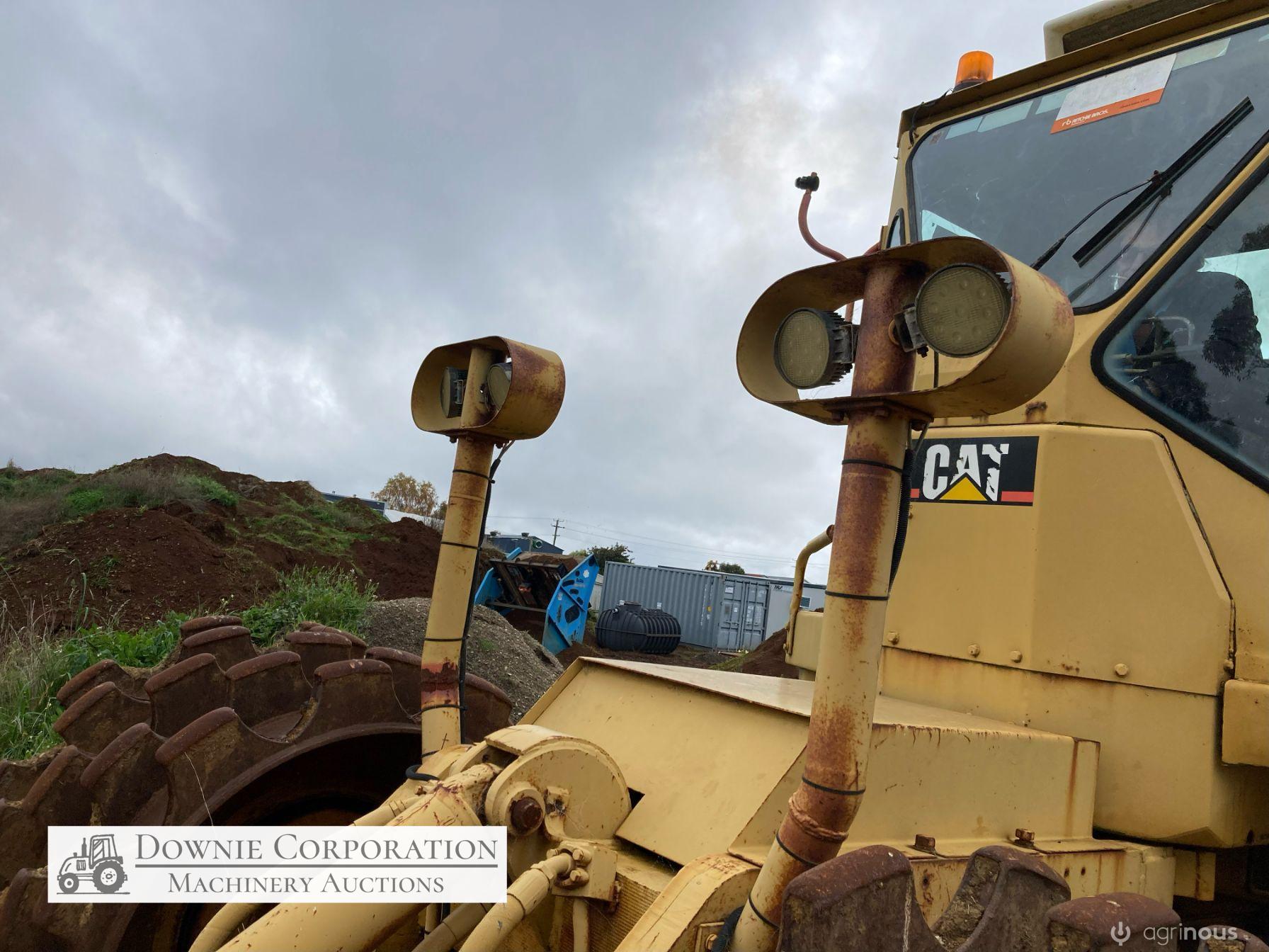 Caterpillar 815B Compactor - photo 10