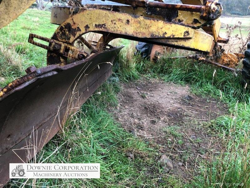 Cat 212 Road Grader