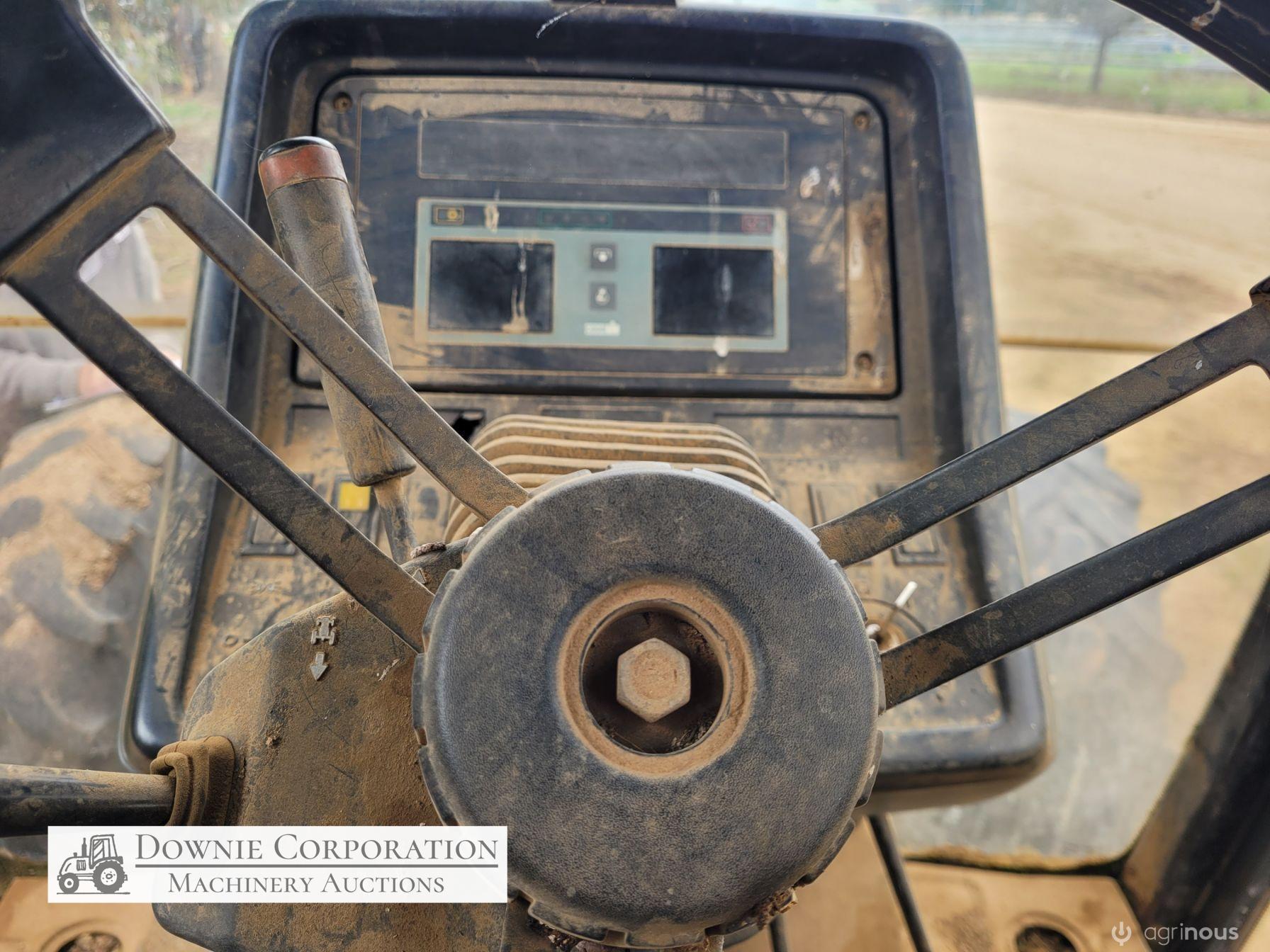 Case 5130 Maxxum Tractor with Powershift - photo 21