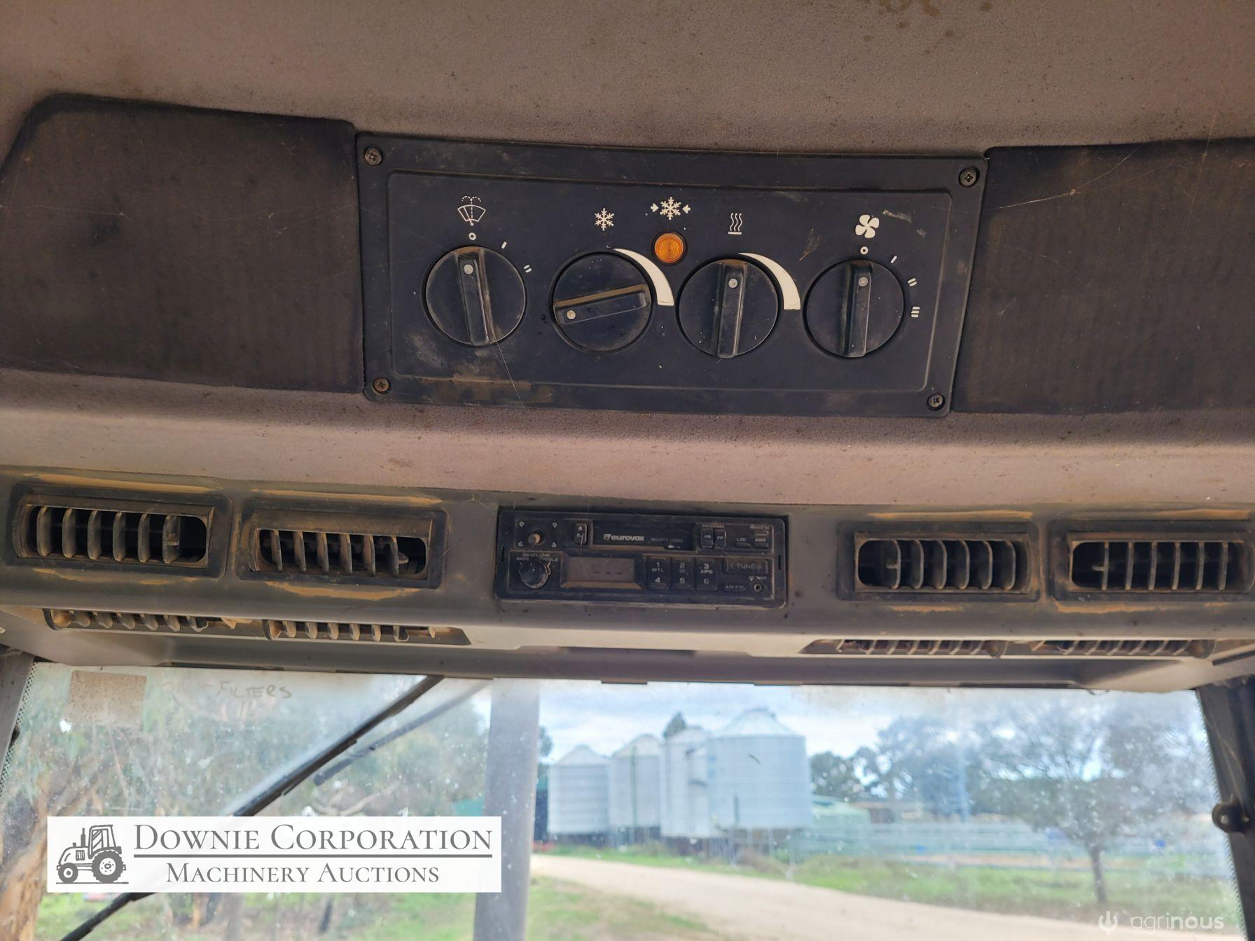 Case 5130 Maxxum Tractor with Powershift - photo 26