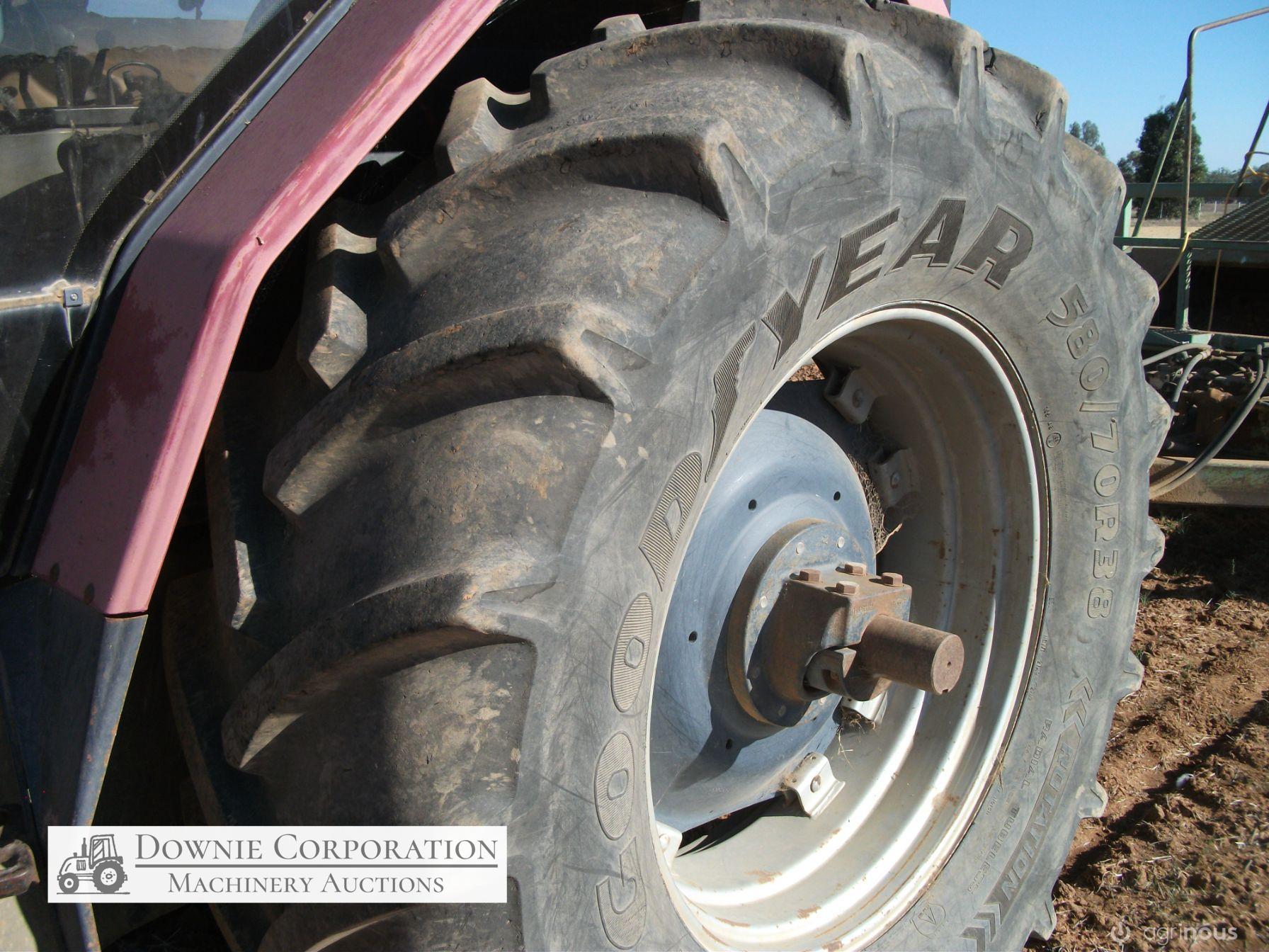 Case 5130 Maxxum Tractor with Powershift - photo 8
