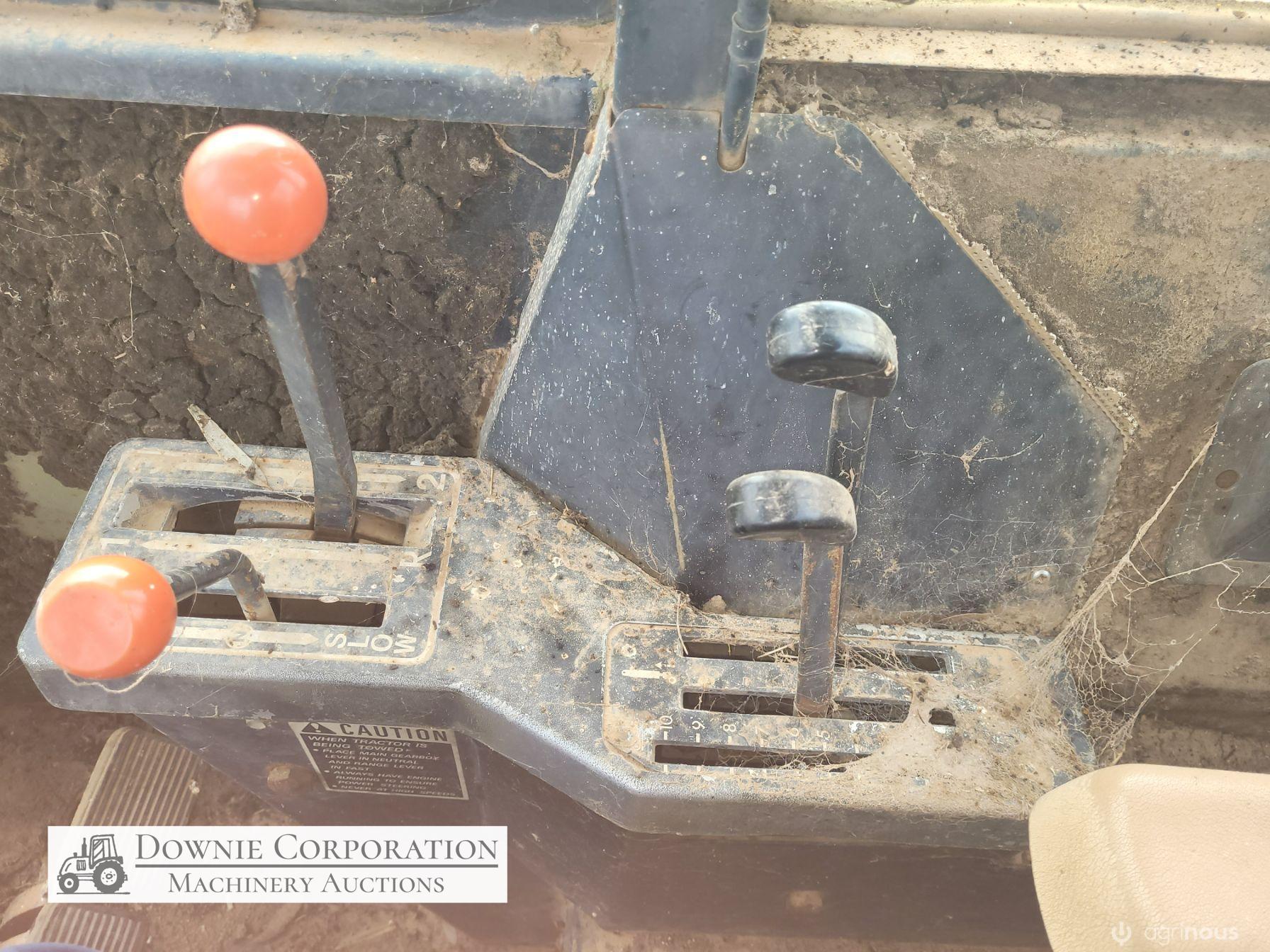 Chamberlain 4080B Tractor