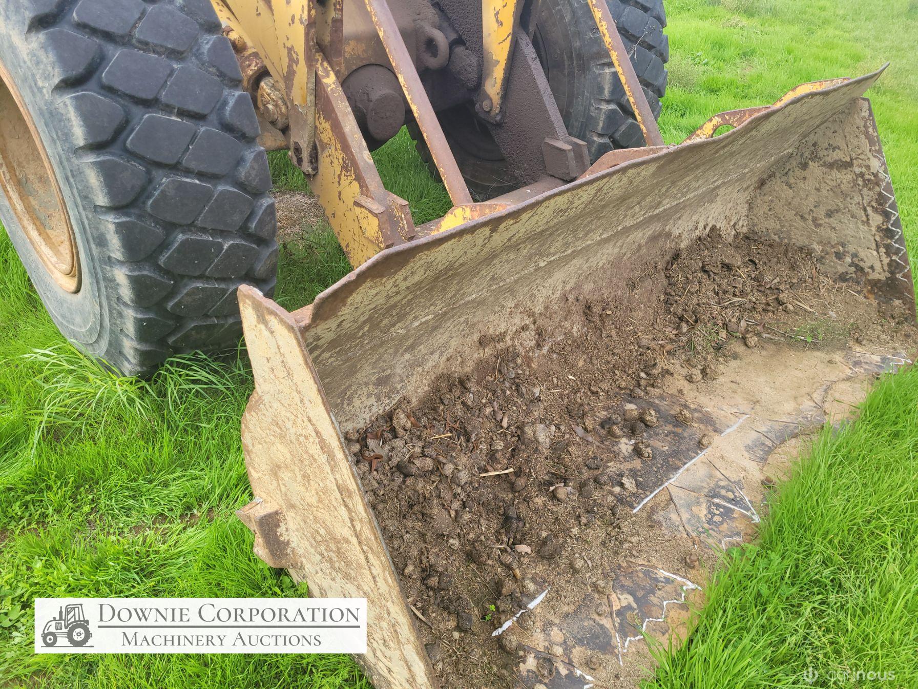 Cat 910 Articulated Loader - photo 23