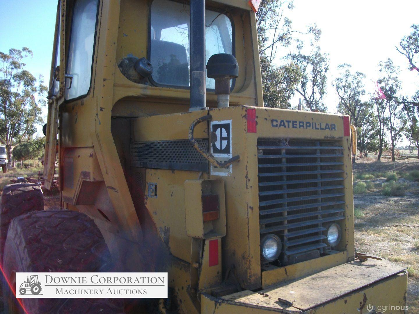 Cat 910 Articulated Loader - photo 13