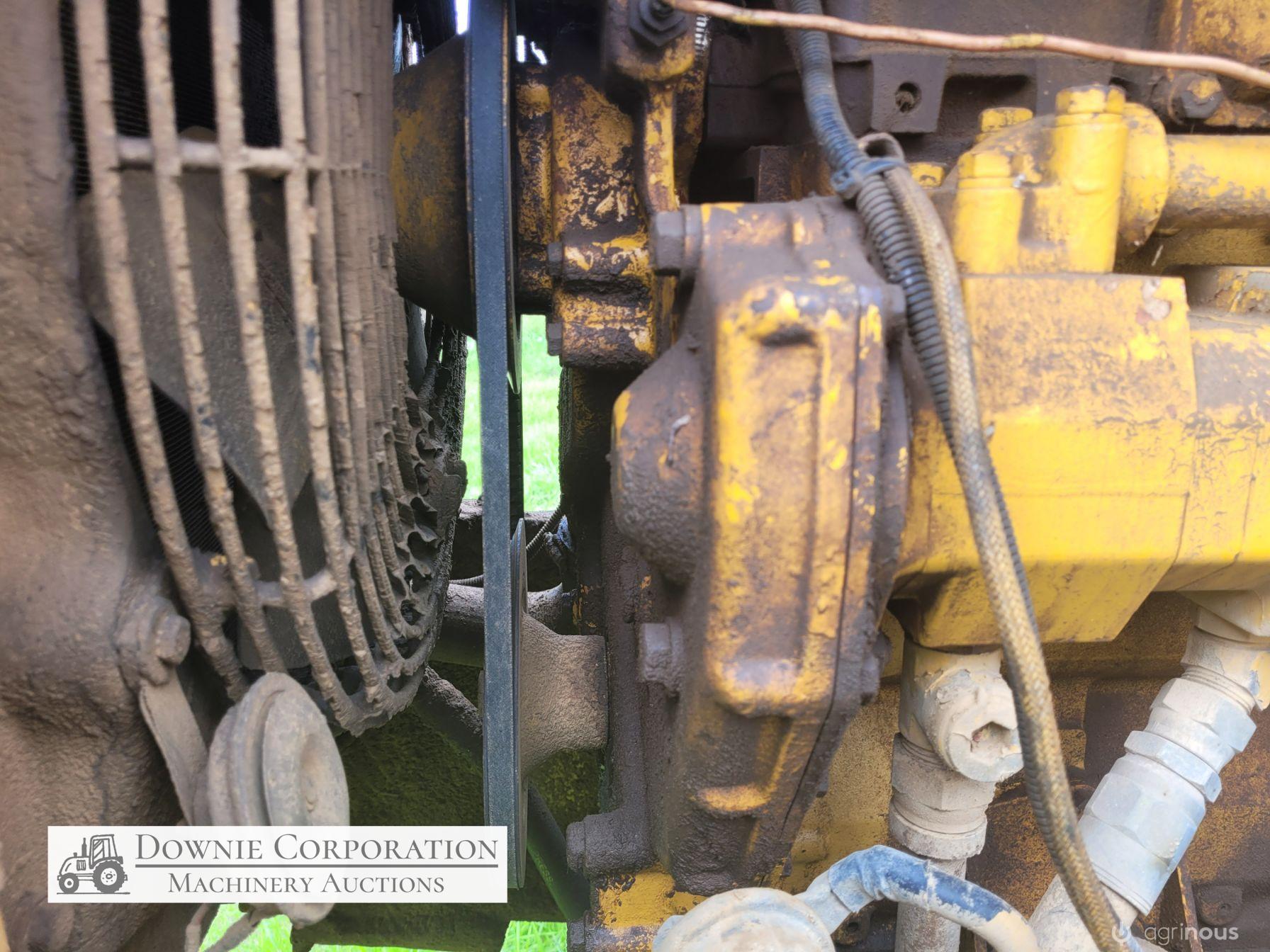 Cat 910 Articulated Loader - photo 2