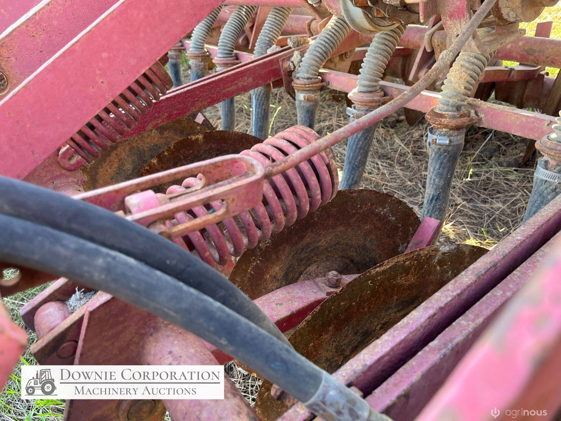 IH-511 Combine 24 row Disc Seeder - photo 19