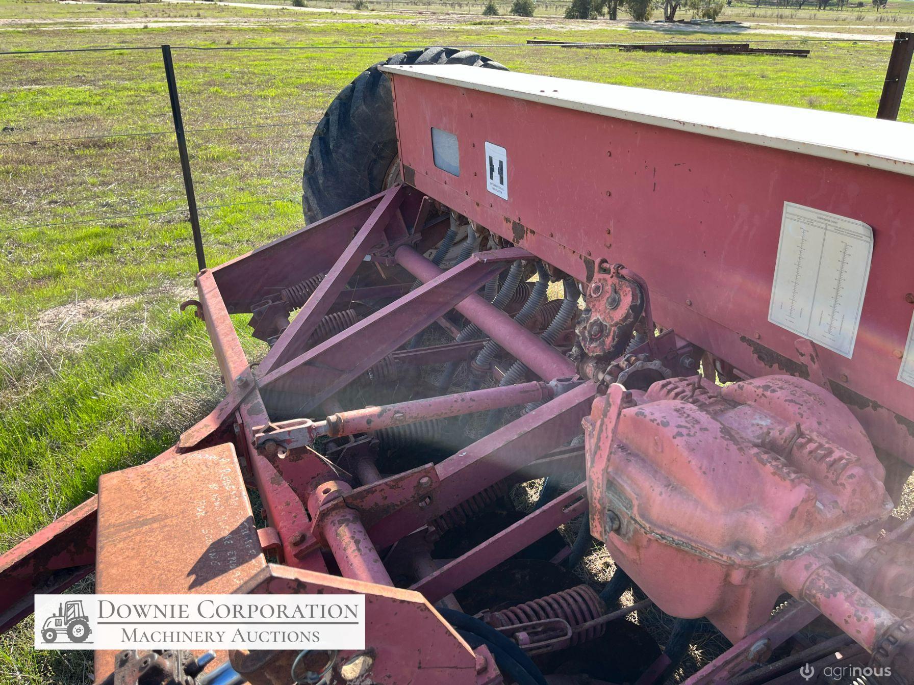 IH-511 Combine 24 row Disc Seeder - photo 2