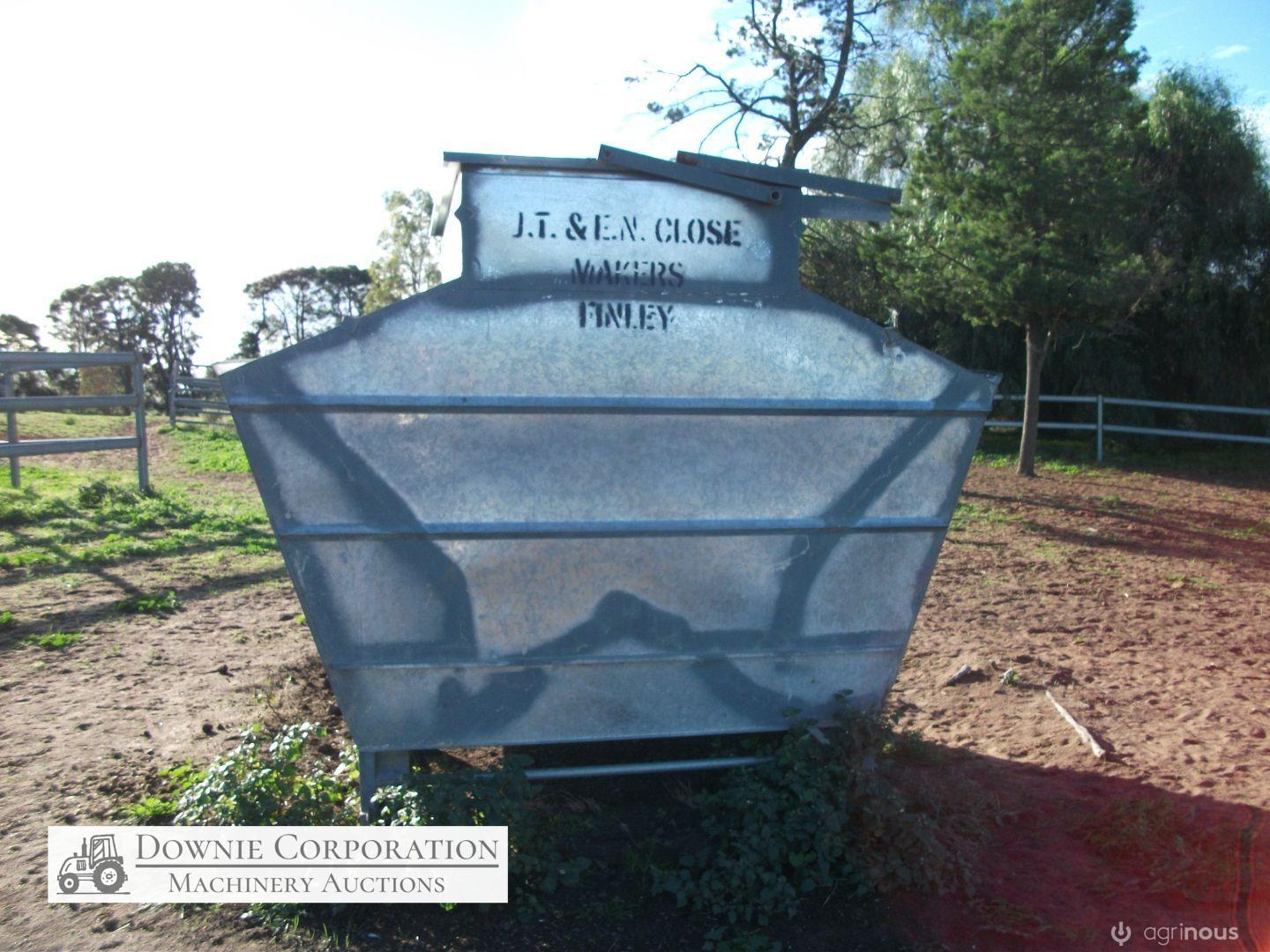 Close 4ton Stock Self Feeder (2) - photo 6