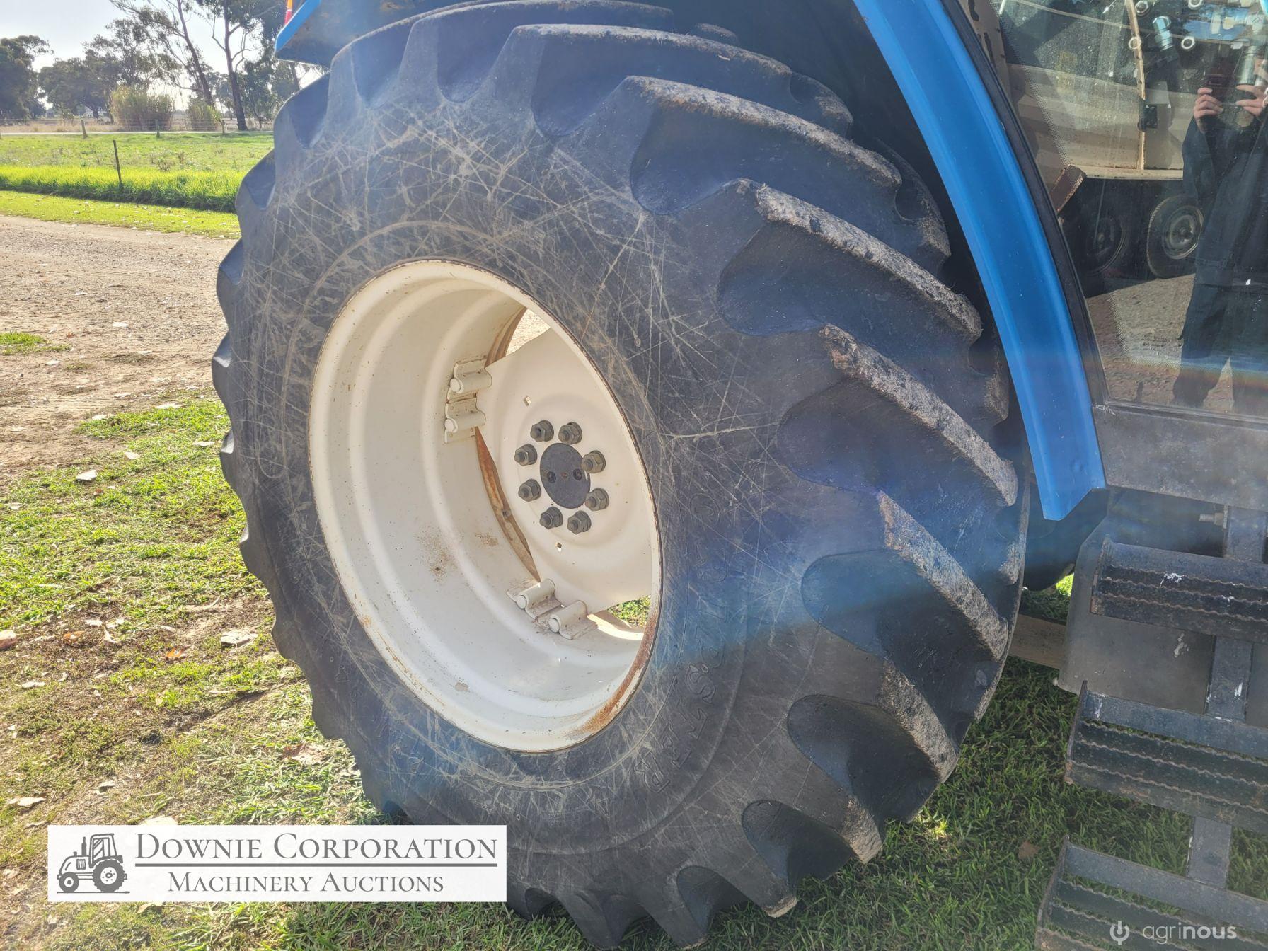 Ford New Holland 8340 Tractor - photo 31
