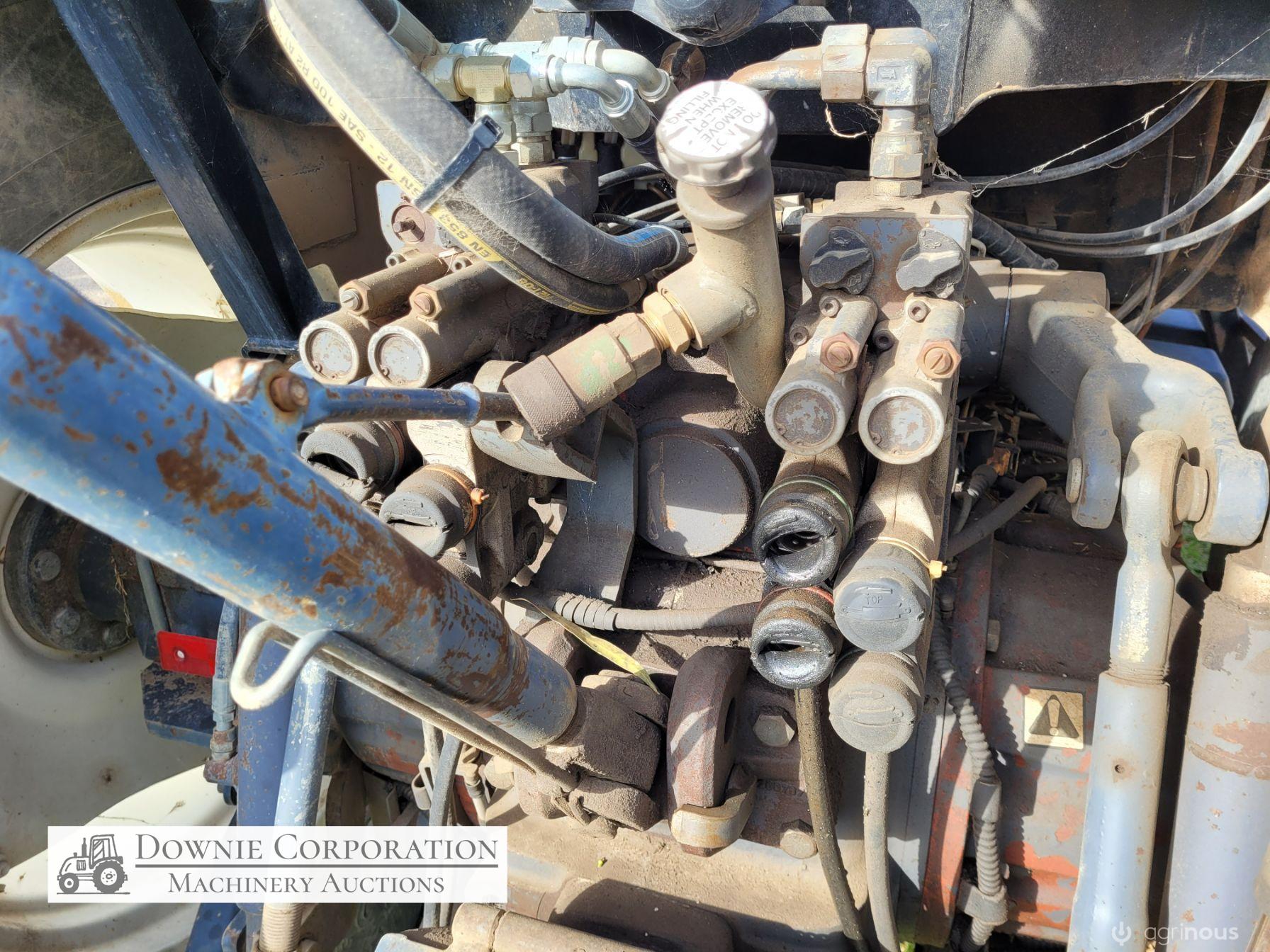 Ford New Holland 8340 Tractor - photo 15