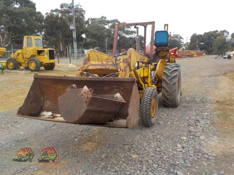 Massey Ferguson Backhoe FEL - photo 4