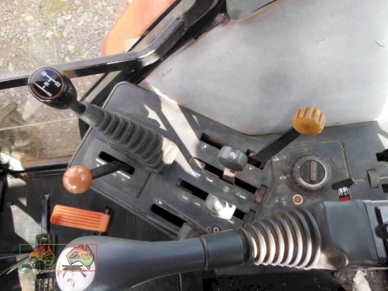 Case 5120A FEL Tractor - photo 9