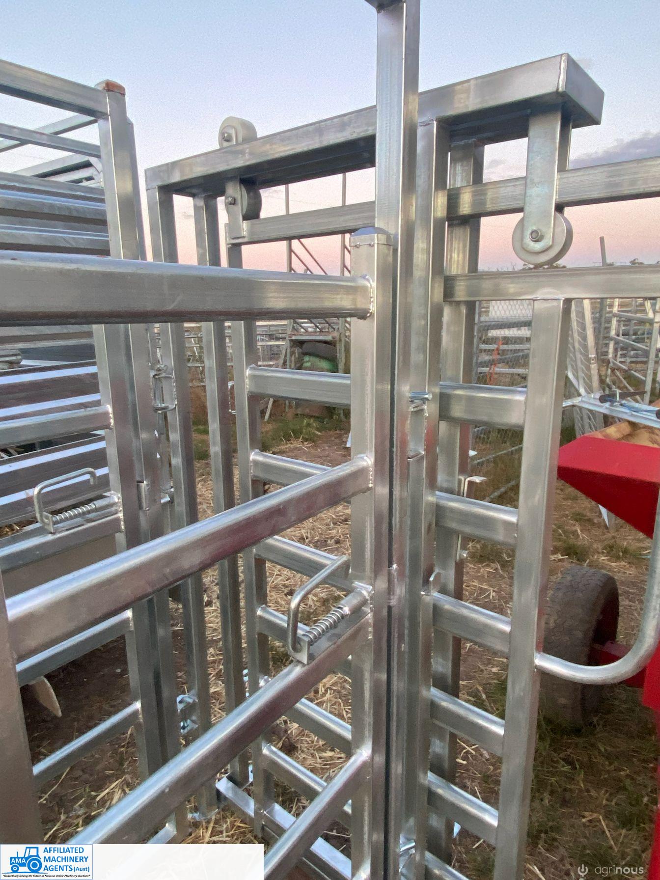Galv Cattle Crush (New Un-used) - photo 3