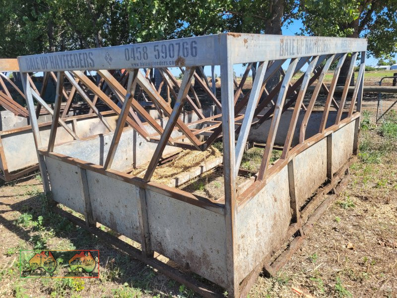 Bale-up Hay Feeder "A" - photo 3