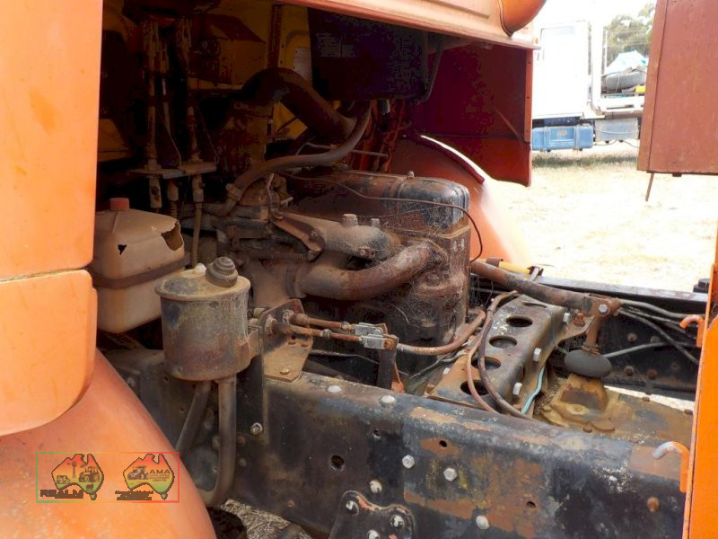 Bedford 4WD Tray Truck - photo 4