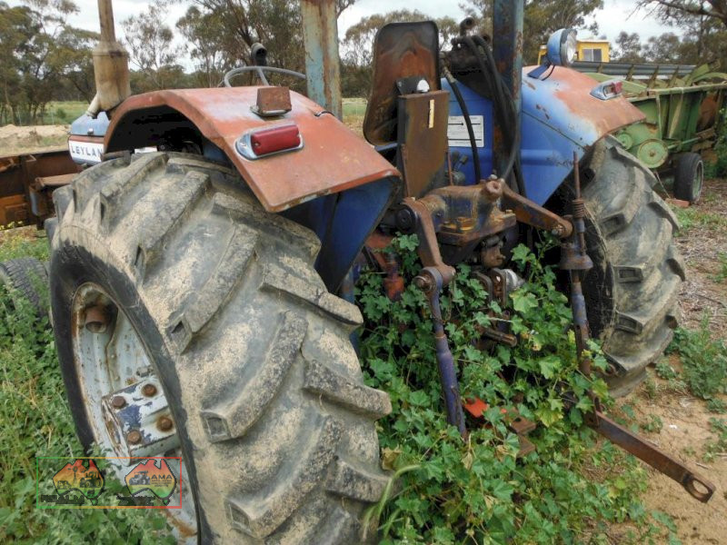 Leyland 272 Tractor with Blade - photo 3