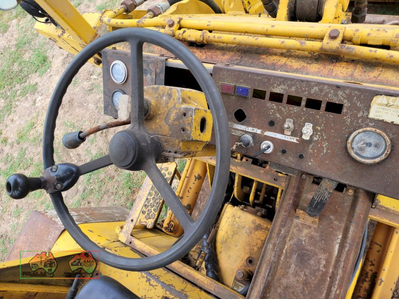 MF-22 Hanomag Industrial Loader (REDUCED) - photo 4