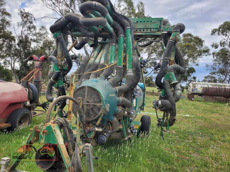 Goldacres 3000 Twin Canopy Vineyard Sprayer - photo 4