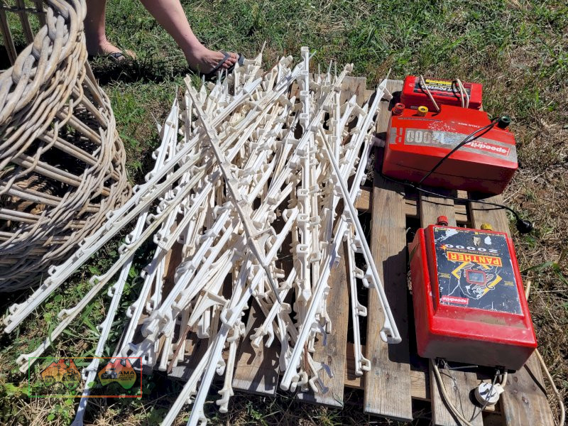 48x Poly Tread-in Elec. Fence Posts - photo 3
