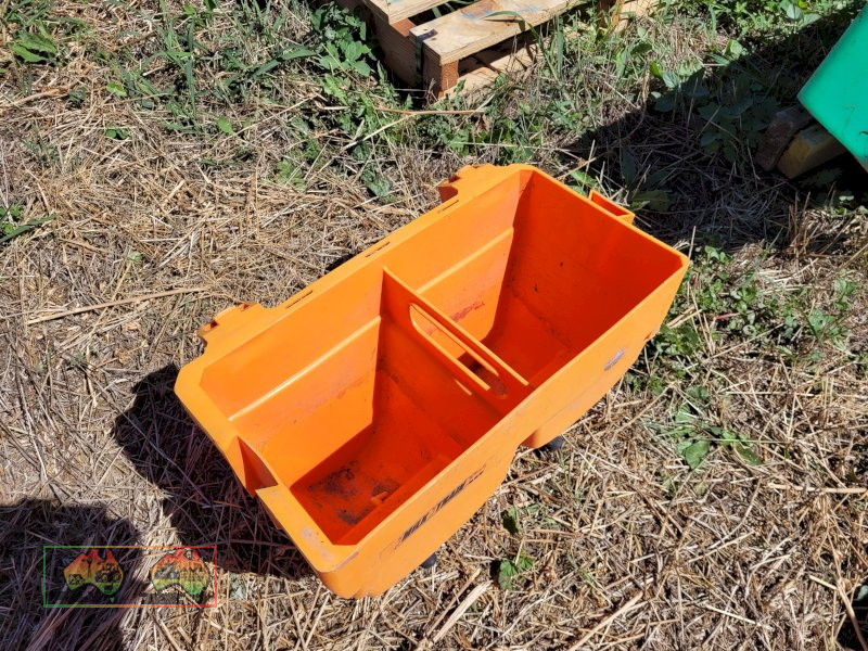 2x 2 Teat Calf Milk Feeders (Orange) - photo 4