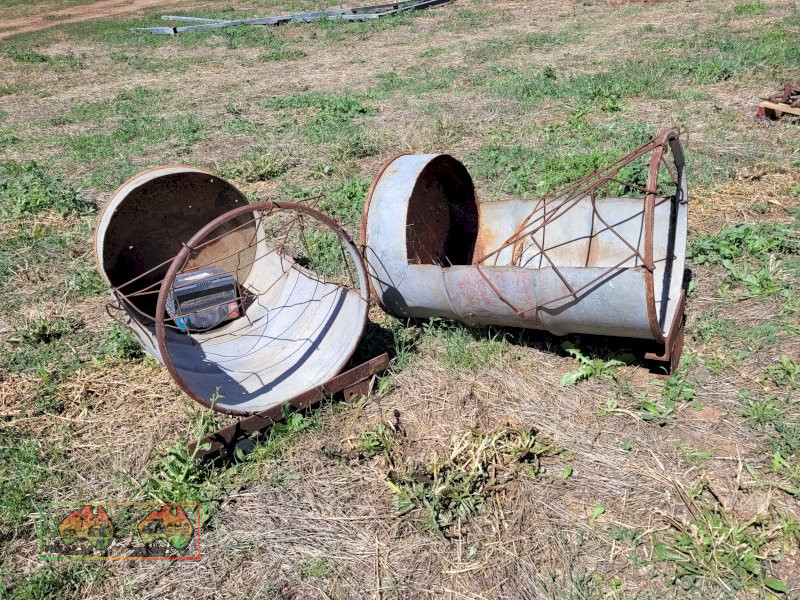 2x Homemade Calf Hay Feeders - photo 3