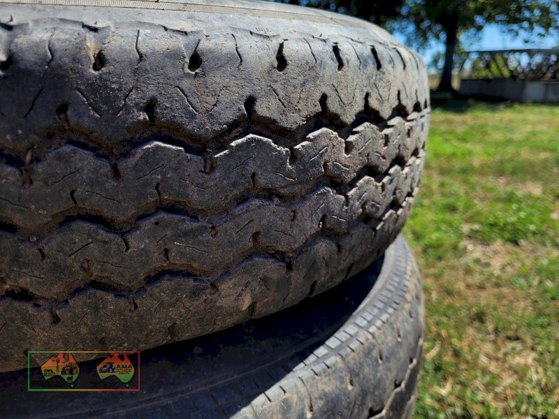 5x Ford Rims & Tyres - photo 3