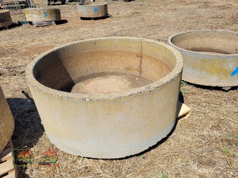 4ft Stock Circle Water Trough "B" - photo 2