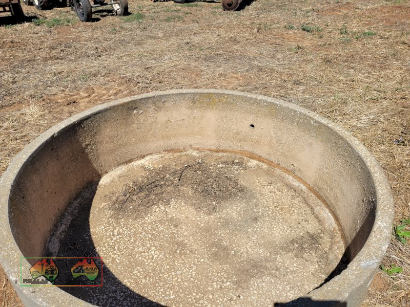 4ft Stock Circle Water Trough "H" - photo 4