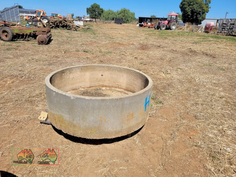 4ft Stock Circle Water Trough "H" - photo 3