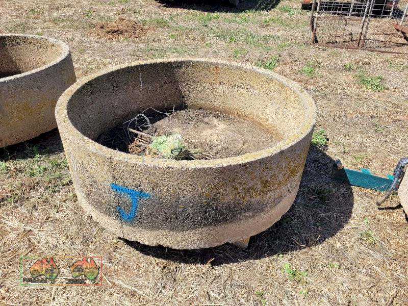4ft Stock Circle Water Trough "J"