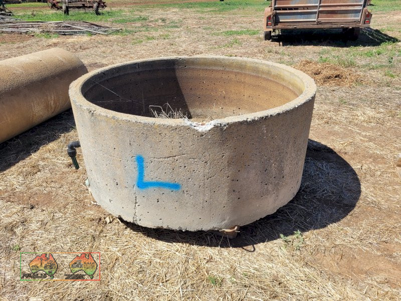 4ft Stock Circle Water Trough "L"