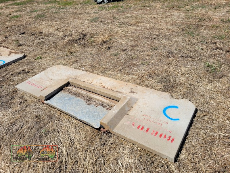 Bortone Concrete Outlet "C" (900 x 400 Opening)