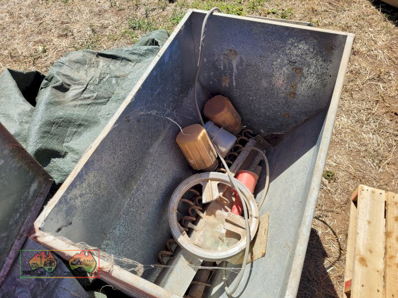 Trevaskis Engineering Mineral Dispenser - photo 5