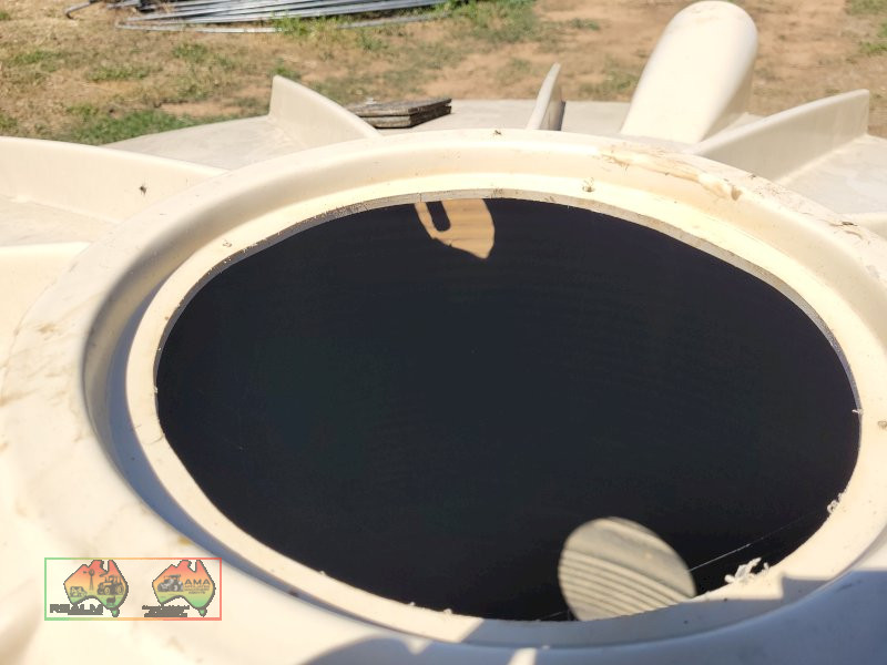2,000 Ltr Poly Tank - photo 4