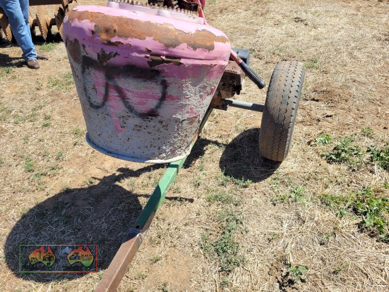 Trailing Cement Mixer - photo 3