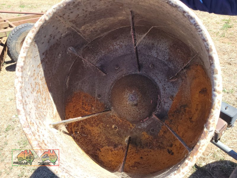 Trailing Cement Mixer - photo 5