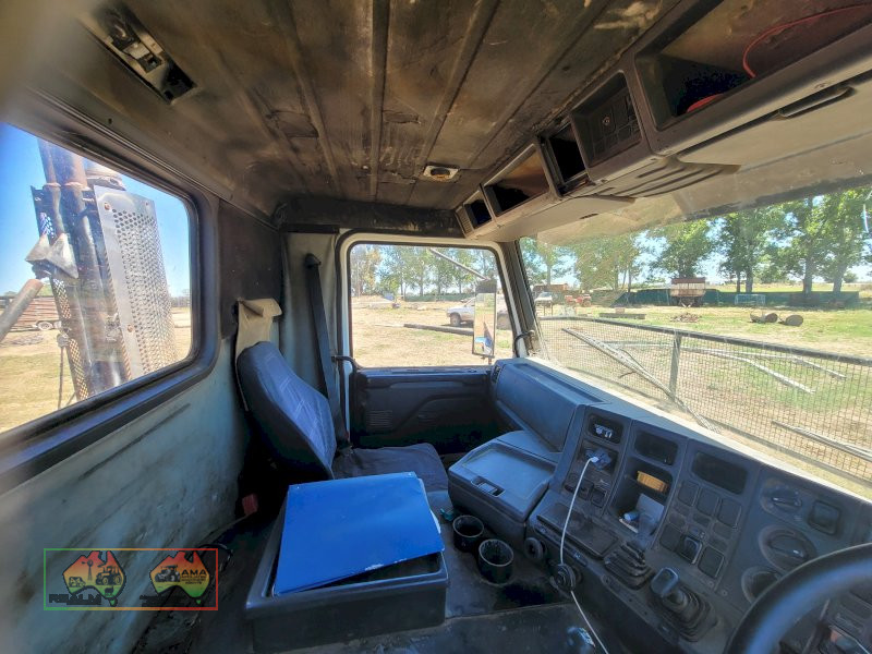 1989 Scania 113M 360 Prime Mover - photo 10