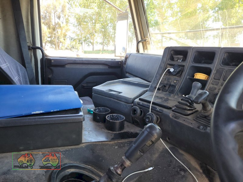 1989 Scania 113M 360 Prime Mover - photo 11