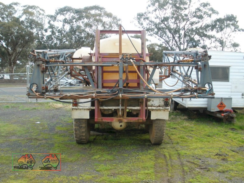 International 6x6 Spray truck - photo 2