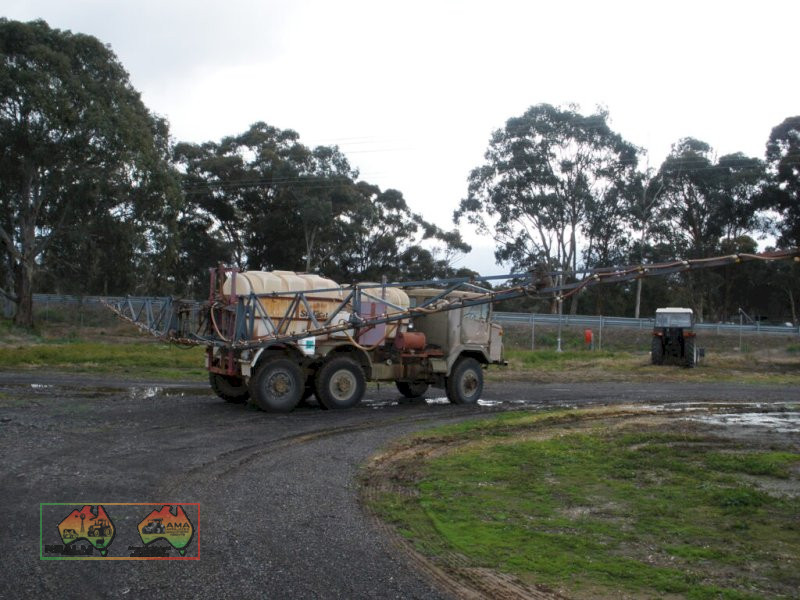 International 6x6 Spray truck - photo 11