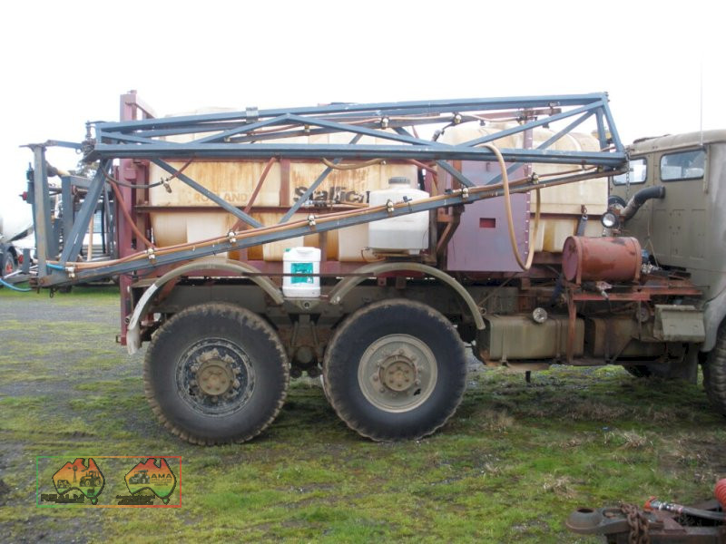 International 6x6 Spray truck - photo 10
