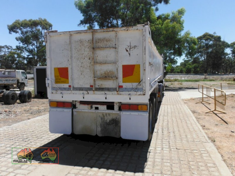 2004 Nem Tri-axle Steel Tipper - photo 6