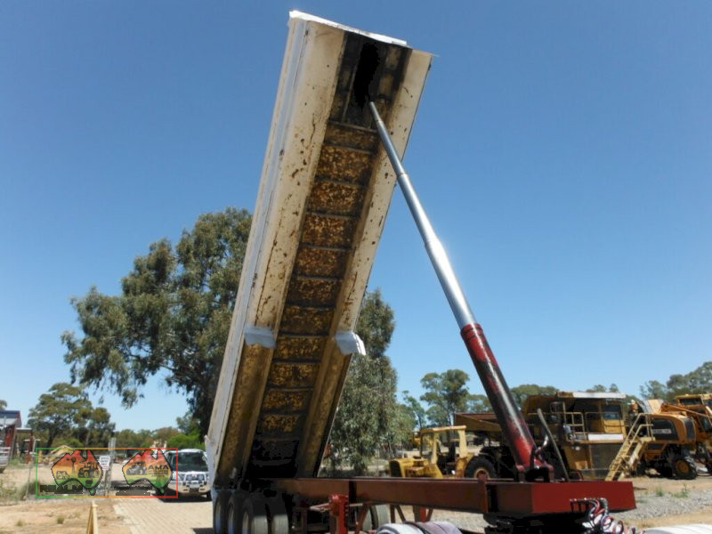 2004 Nem Tri-axle Steel Tipper - photo 8