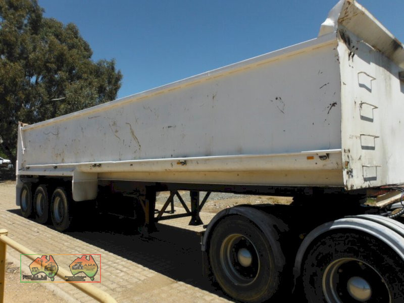 2004 Nem Tri-axle Steel Tipper